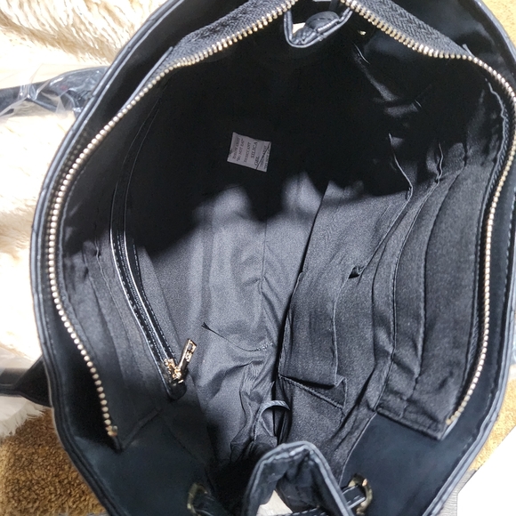 Badgley Mischka Big Diamond Quilted Tote NWT - Picture 5 of 6